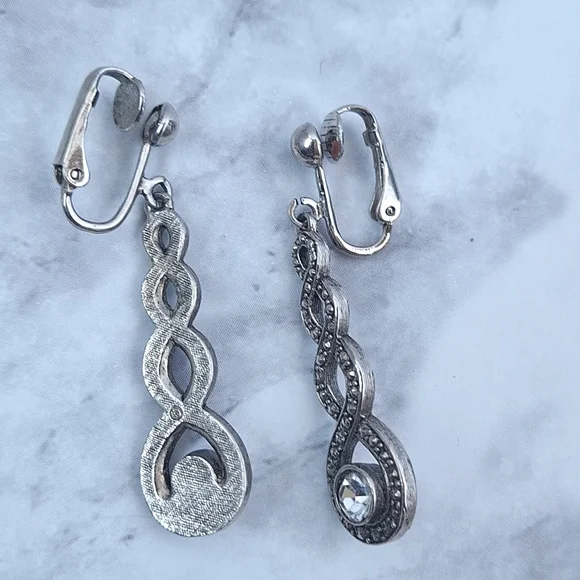 Vintage marcasite Clip-On Earrings - Picture 4 of 5